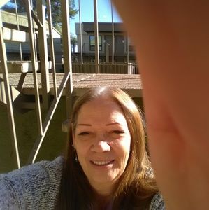 Meet your Posher, Beth